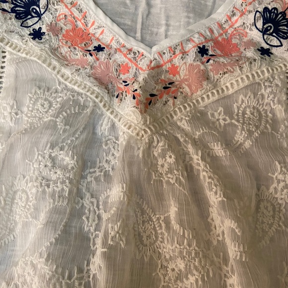 Tank - Picture 2 of 4